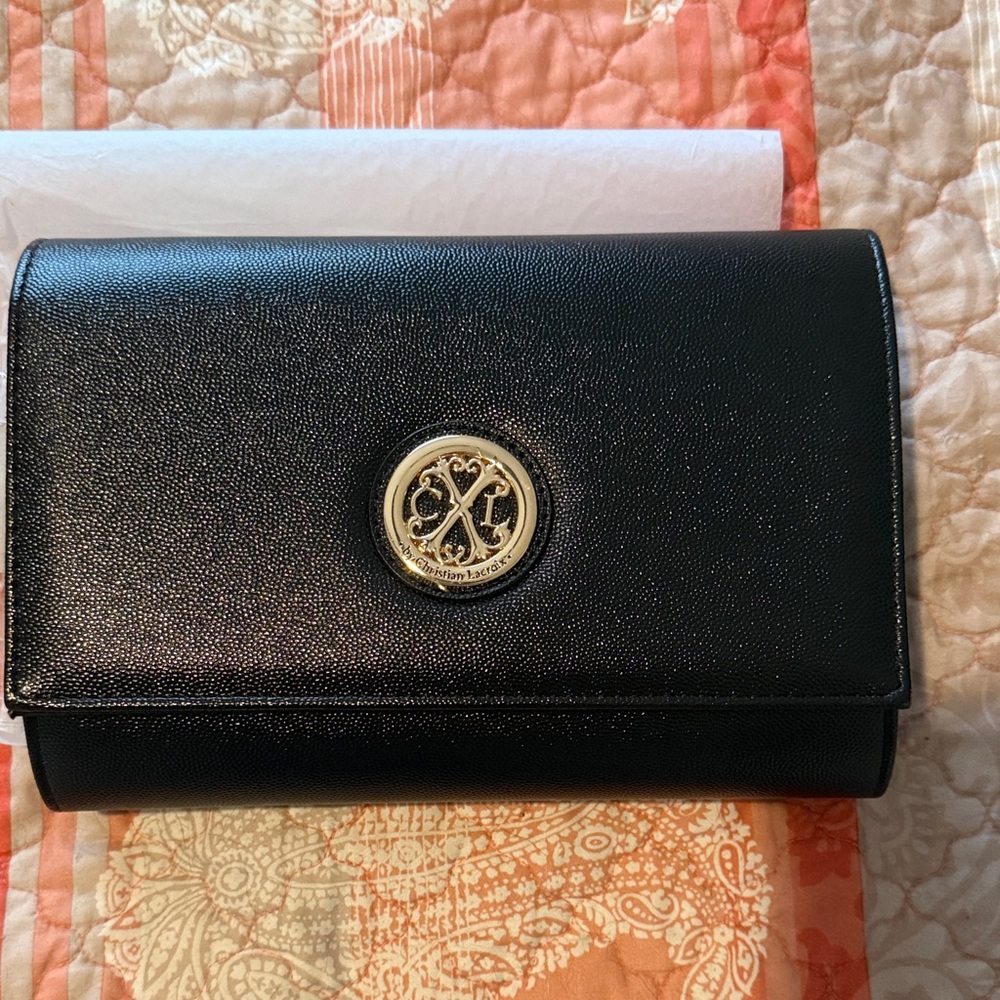Chic Black Women's Wallet with Emblem